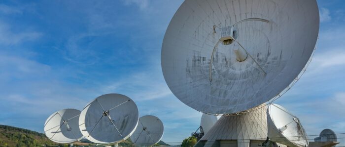 satellite-dishes-6564584_1280